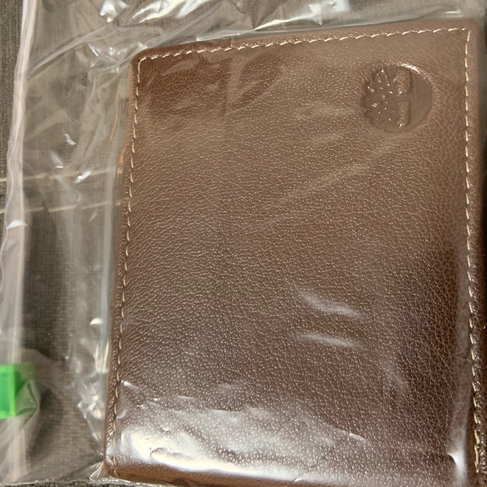 Brown leather timberland wallet